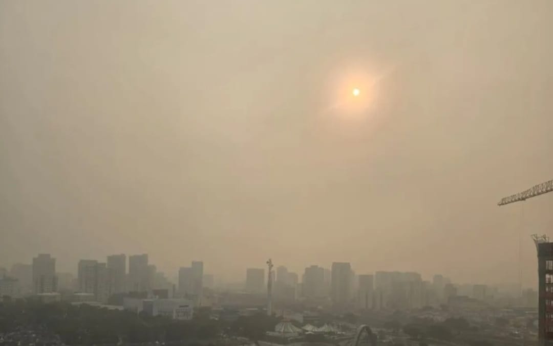 Céu de São Paulo encoberto por névoa