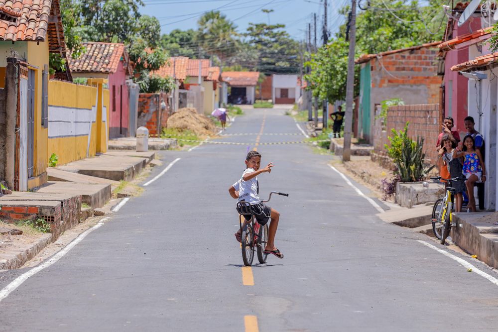 Inauguração de pavimentação asfáltica de ruas em Buriti dos Lopes