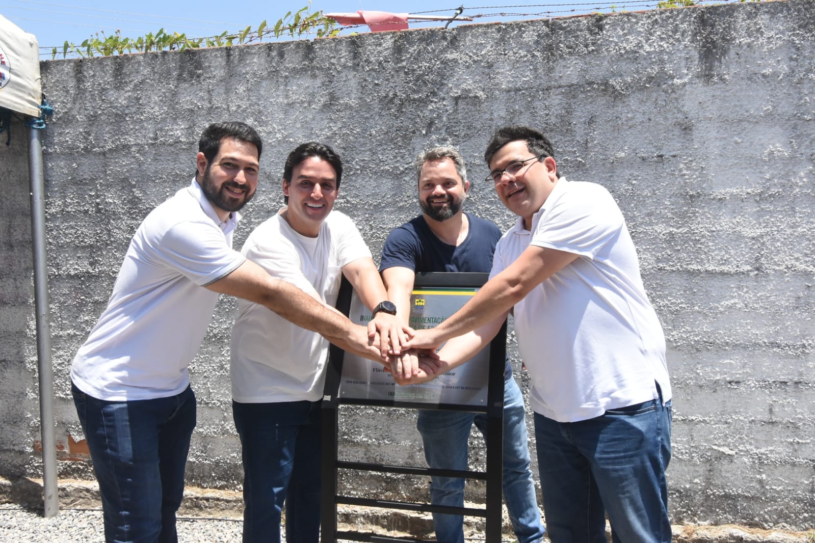 Rafael Fonteles inaugura obras em Parnaíba