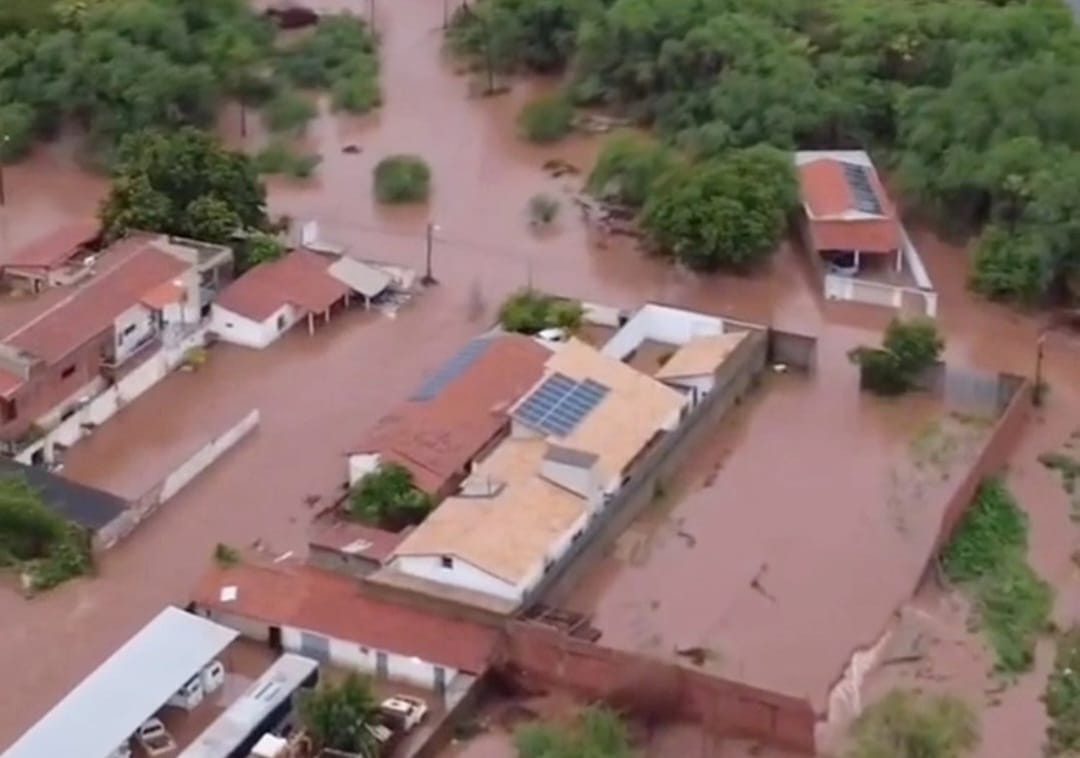 Cidade de Picos alagada