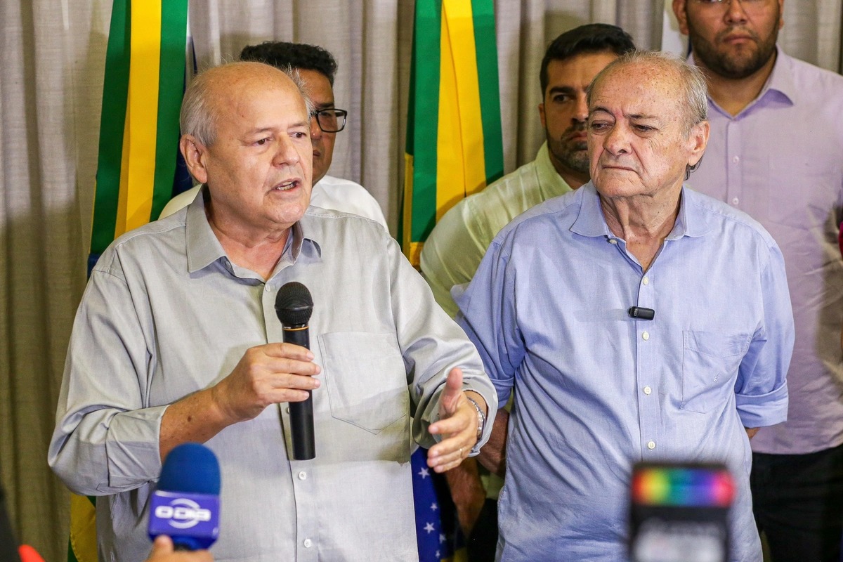 Presidente da FMS, Charles da Silveira, e o prefeito Sílvio Mendes