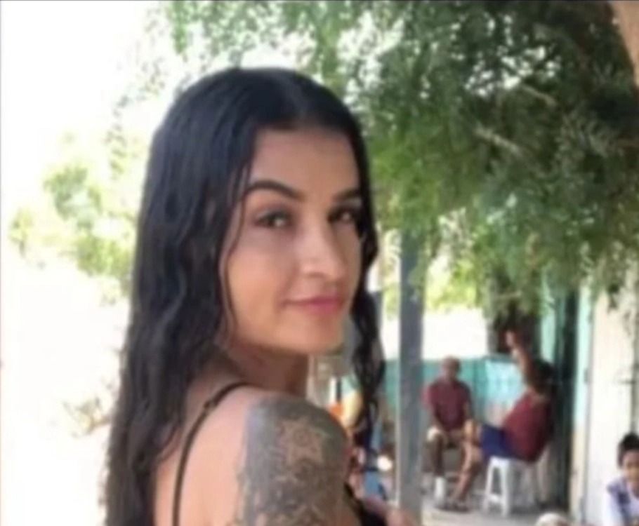 Mayara Larissa Alves