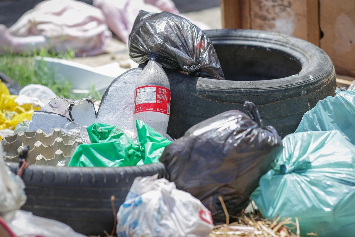 Lixo ajuda na proliferação de doenças na zona Sudeste de Teresina