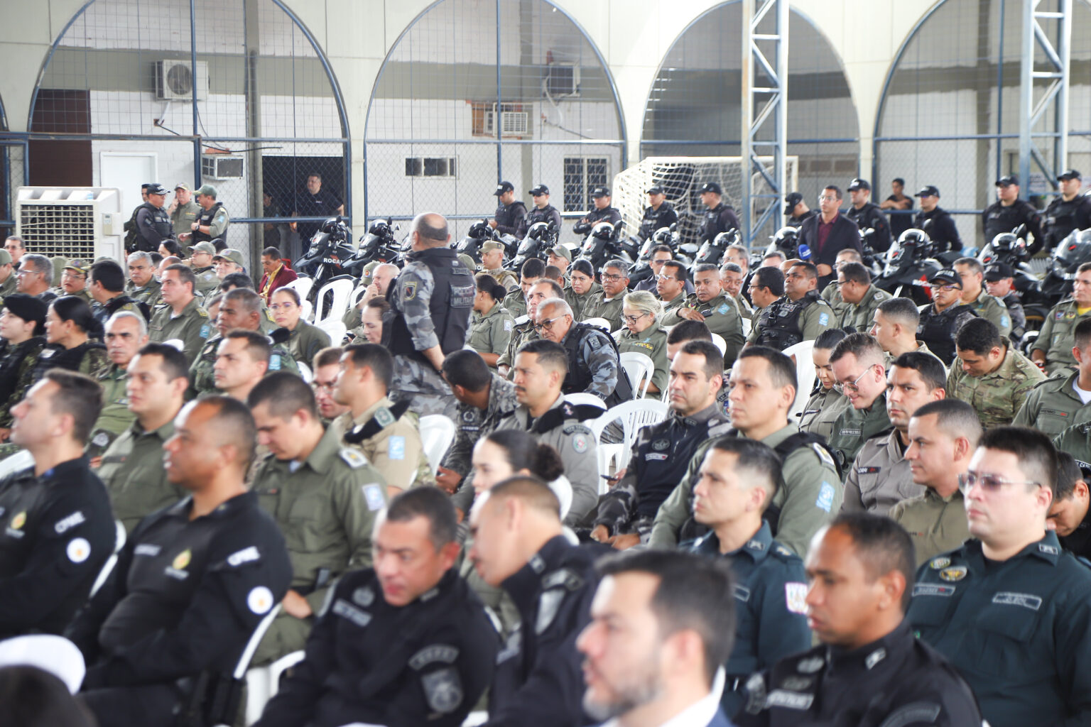 Policiais do Piauí começam a usar câmeras corporais para reforçar transparência e segurança