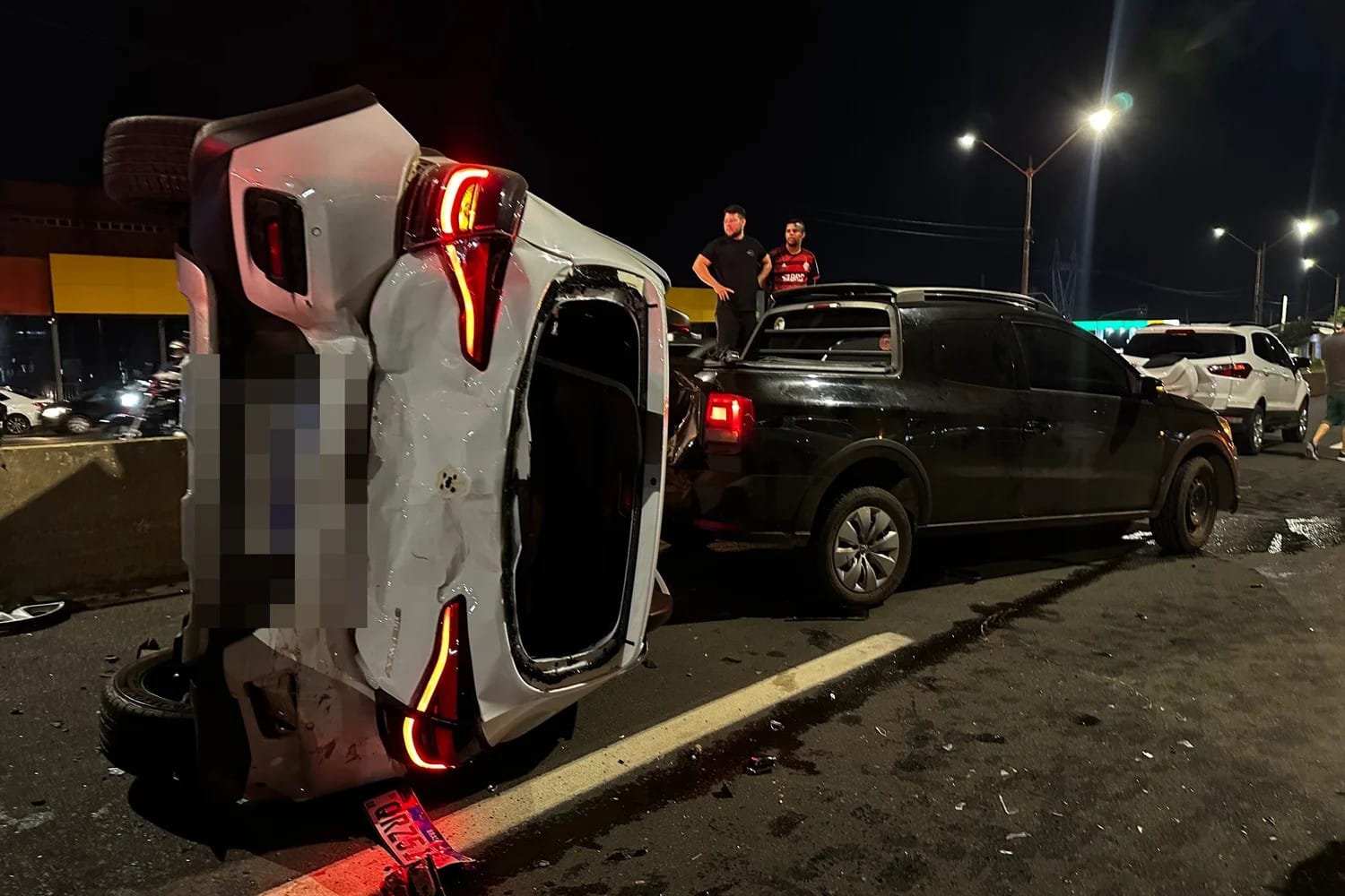 Acidente com oito carros na BR 316 em Teresina