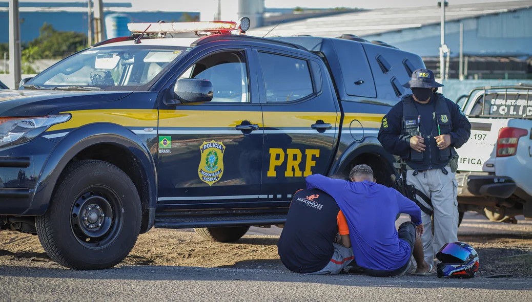 Motociclista morre ao colidir contra poste na BR 316 em Teresina