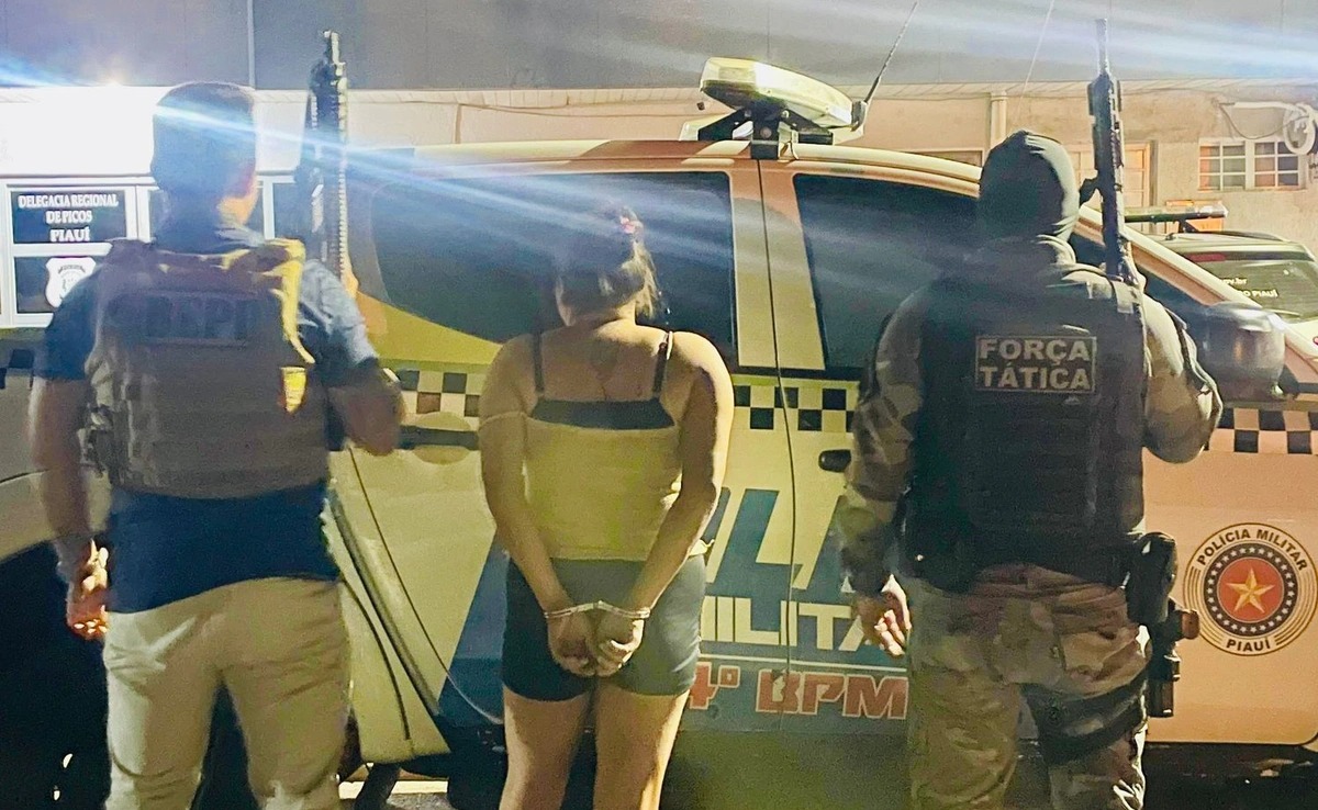 Passageira de ônibus transportava tabletes de maconha