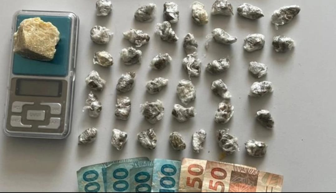 Dois homens são presos por tráfico de drogas em São João do Arraial